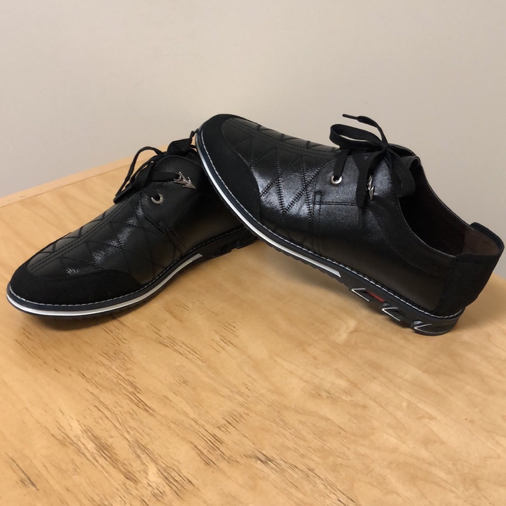 Men’s casual shoes